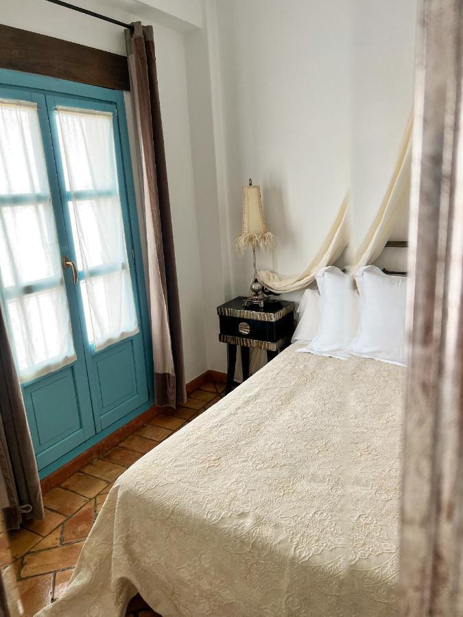 Hostal Servilia Carmona  Exterior photo