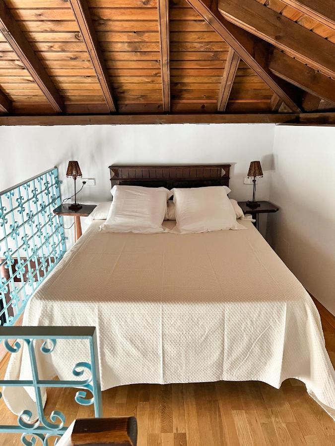 Hostal Servilia Carmona  Exterior photo