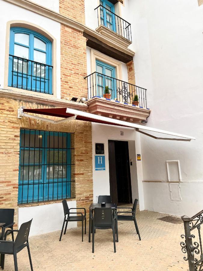 Hostal Servilia Carmona  Exterior photo